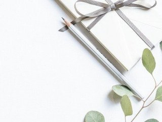 Gift packs & vouchers